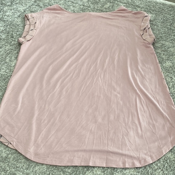 NWOT RW&CO mixed media cap sleeve top - Picture 8 of 8